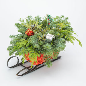 Sleigh Centerpiece